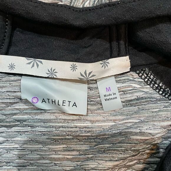 Athleta Snowscape Grey Hooded Zip Running Jacket size medium - Picture 4 of 7